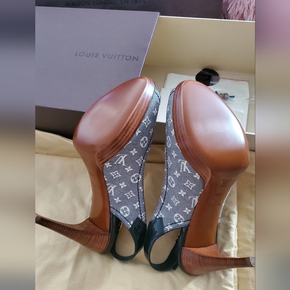 LOUIS VUITTON Monogram Idylle Slingback Open Toe Pumps - Picture 6 of 7